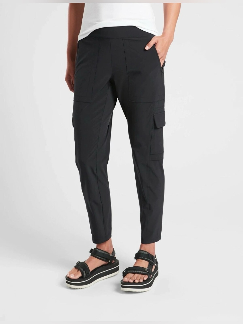 Athleta Chelsea Cargo Pants in Black